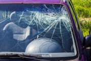 如何打開(kāi)小車前蓋？打開(kāi)小車前蓋有哪些步驟和注意事項(xiàng)？