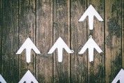 好，用戶讓我寫一篇關(guān)于頭條信譽分的文章，標題和內(nèi)容都要寫。首先，我得理解用戶的需求。他們可能是一個做自媒體或者內(nèi)容運營的人，想了解頭條信譽分的重要性以及如何提升它
