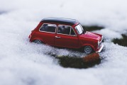 大利好！車(chē)市、股市都“沸騰”了！汽車(chē)以舊換新補(bǔ)貼來(lái)了，買(mǎi)新能源乘用車(chē)補(bǔ)2萬(wàn)元！有車(chē)企已迅速跟進(jìn)