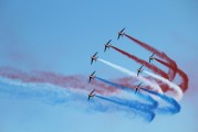 探尋機(jī)場的黃金時(shí)刻——飛機(jī)流量網(wǎng)站詳解，揭秘黃金時(shí)刻，分析影響航班繁忙程度的關(guān)鍵因素