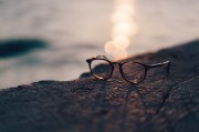 夢中贈予——解析一場夢中給他人金錢的夢境，夢中贈予，解析夢中給他人金錢的夢境含義