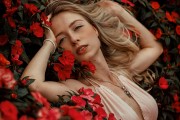 庶女有毒游戲是一款備受矚目的女性角色扮演游戲。在游戲中，玩家將扮演一名庶女，通過一系列的事件和挑戰(zhàn)來一步步提升自己的能力和地位。，庶女有毒，女強(qiáng)人的崛起之路