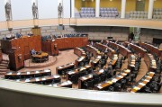 亞威股份:第六屆董事會(huì)第二十一次會(huì)議決議公告