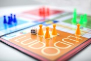 一款無限制的免費跳棋游戲，給你帶來無限的樂趣，無限制跳棋，讓生活充滿樂趣的游戲