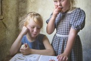 孩子玩耍時應該注意什么？挑選合適的免費游戲可以幫助他們?nèi)姘l(fā)展，提升孩子全面發(fā)展的關(guān)鍵，如何選擇適合他們的免費游戲