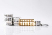 如何判斷基金的持倉透明度對投資決策的影響？