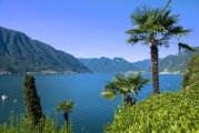 夢中的湖泊之旅，夢游湖泊之旅，一場夢境的探索