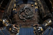 鎧甲勇士手游免費(fèi)下載，讓你暢享戰(zhàn)斗樂趣，鎧甲勇士手游，一款集策略、競技和休閑于一體的手機(jī)游戲！