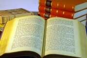 怎么注冊品牌和商標，如何在社交媒體上創(chuàng)建自己的個人品牌形象？