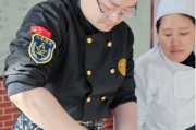 從QS百強(qiáng)名校到裱花臺(tái)：新時(shí)代人才發(fā)展的多元路徑選擇