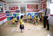 幼兒益智小游戲，讓學(xué)習(xí)無處不在，小助手，寶寶成長路上的益智游戲大集合