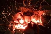 免費(fèi)大作游戲，打開一個(gè)全新的電子游戲世界，輕松娛樂，享受無需付費(fèi)的游戲體驗(yàn)
