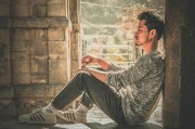 夢中驚醒，朋友向我借錢