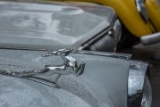 如何正確使用汽車(chē)杯架？這種設(shè)計(jì)有哪些實(shí)用功能？