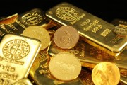 銀锍金的市場價值如何影響投資決策？這種價值波動的原因有哪些？