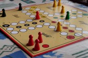 免費的圍棋游戲，讓你在虛擬世界中找到樂趣，網(wǎng)絡(luò)游戲，讓您體驗真實與虛幻交織的樂趣！