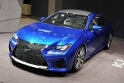 君越車的車速應如何顯示？車速顯示不準確時應如何解決？