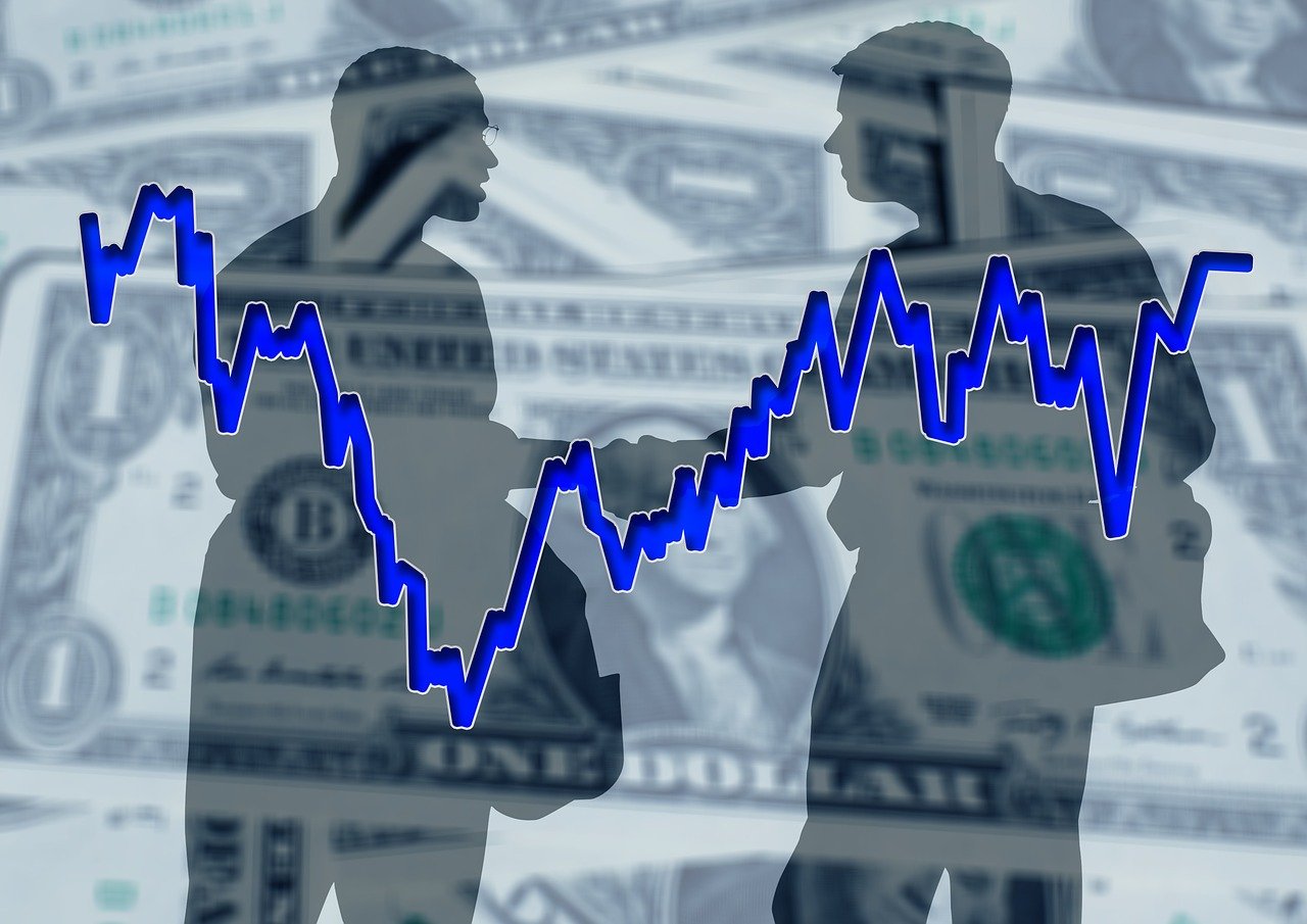 上期所原油期貨夜盤收跌1.39%，報(bào)567.4元/桶
