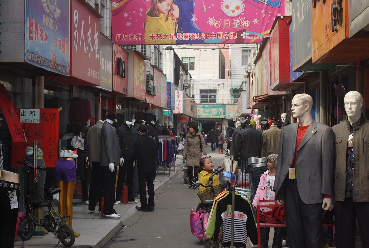 夢中的購物之旅，一次逛街買衣服的奇妙體驗