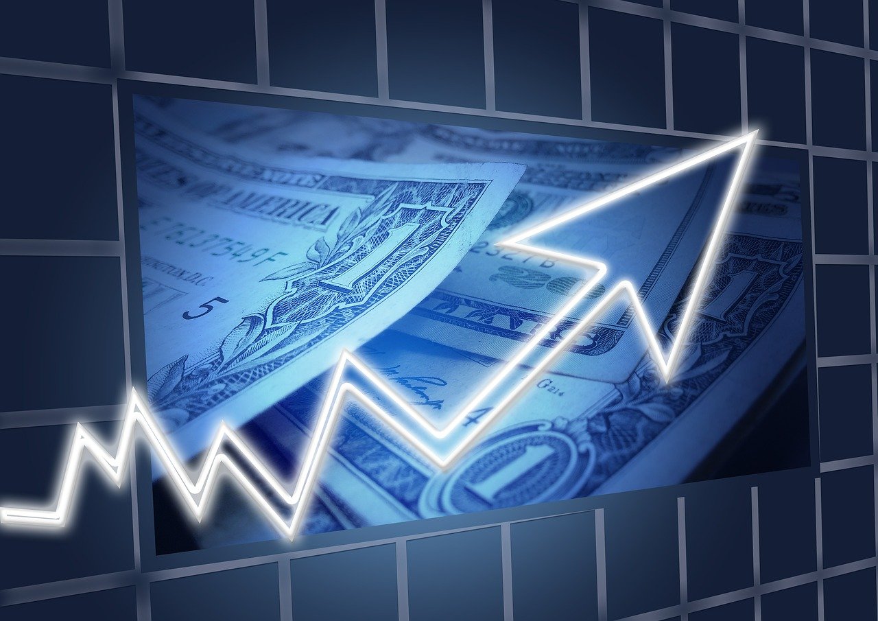 英偉達(dá)下跌5.18%，報(bào)119.1美元/股