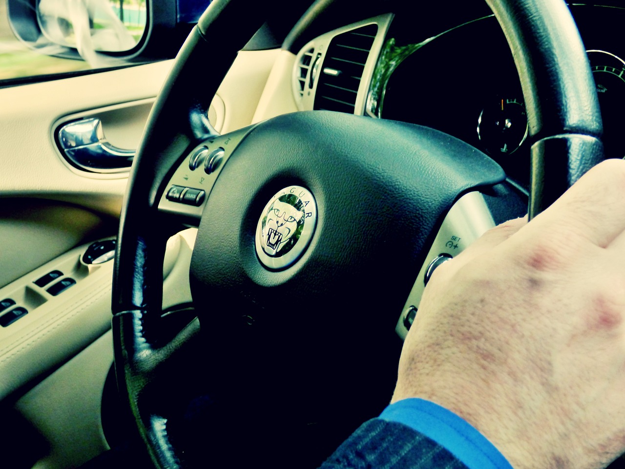 如何正確駕駛捷達(dá)車？捷達(dá)車的駕駛技巧有哪些？