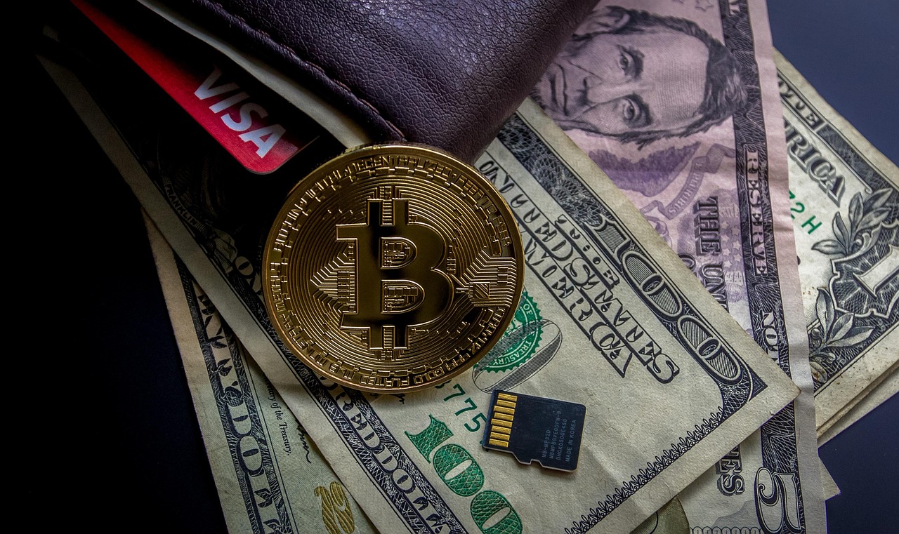 多只“迷你”貨幣ETF漲停！業(yè)內(nèi)提示炒作風(fēng)險(xiǎn)