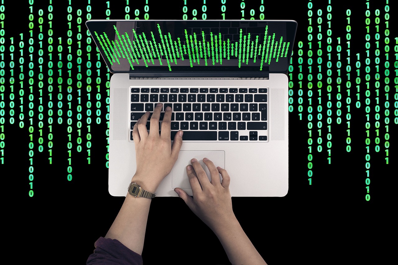 搭建HTML5網(wǎng)站，是一個(gè)技術(shù)性極強(qiáng)的過(guò)程，涉及到前端開(kāi)發(fā)、后端編程等多個(gè)方面。下面，我們就來(lái)詳細(xì)介紹一下如何搭建一個(gè)HTML5網(wǎng)站。