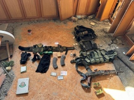 美媒最新爆料！以色列法醫(yī)透露辛瓦爾死因?yàn)椤邦^部中彈”！以軍宣布：辛瓦爾保鏢死亡