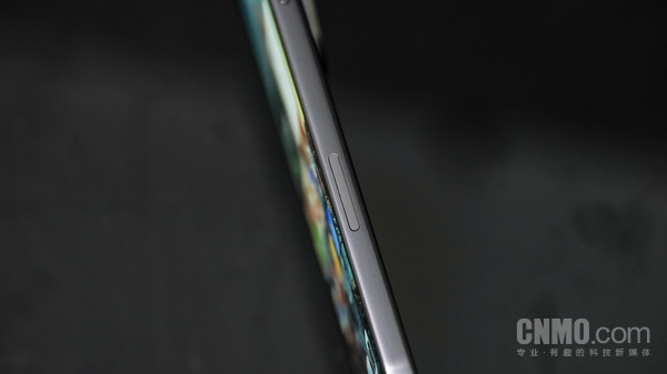 出片還不就是小事！OPPO Find X8系列抬手就出片