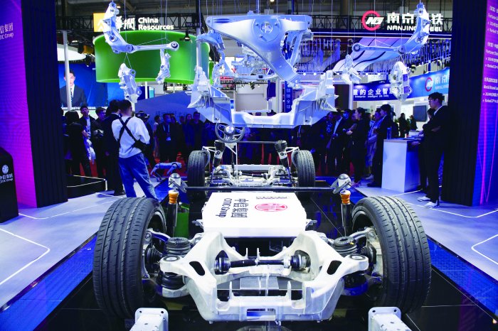 智能化、品牌化、低碳化 汽車業(yè)以“鏈”為媒謀轉(zhuǎn)型