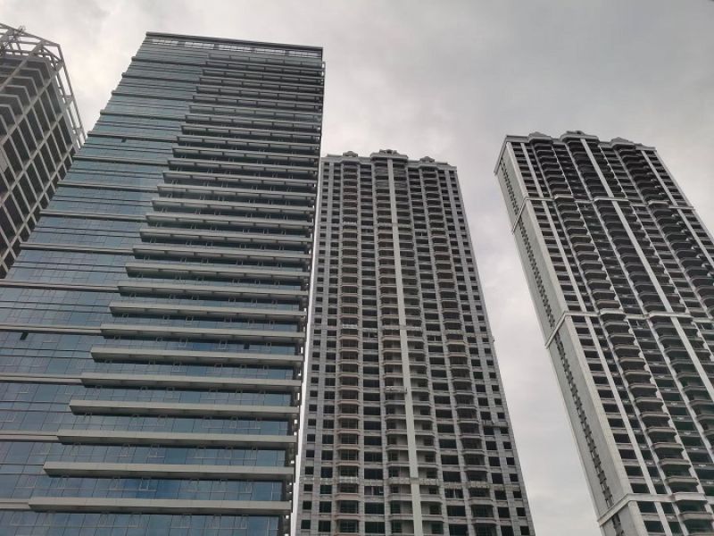 土拍現(xiàn)高溢價，新房成交量再破萬套，四代住宅殺瘋了，武漢樓市全方位復(fù)蘇？