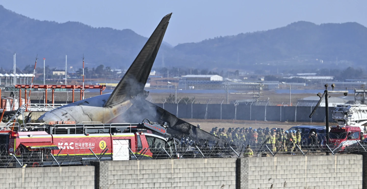 僅2人獲救 韓客機(jī)失事前6分鐘詳情公布 幸存者問：發(fā)生了什么？