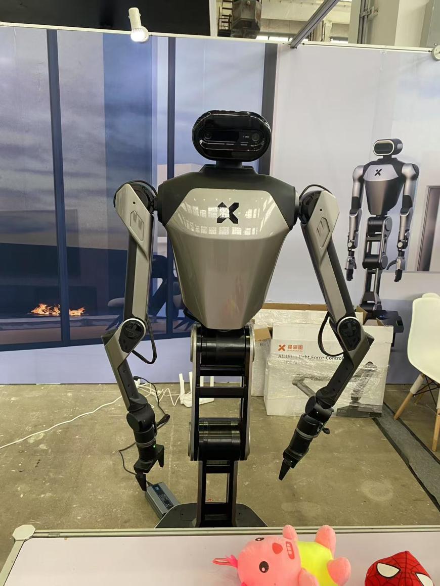 人形機器人哪家強？宇樹、智元、星海圖、開普勒等同臺競技