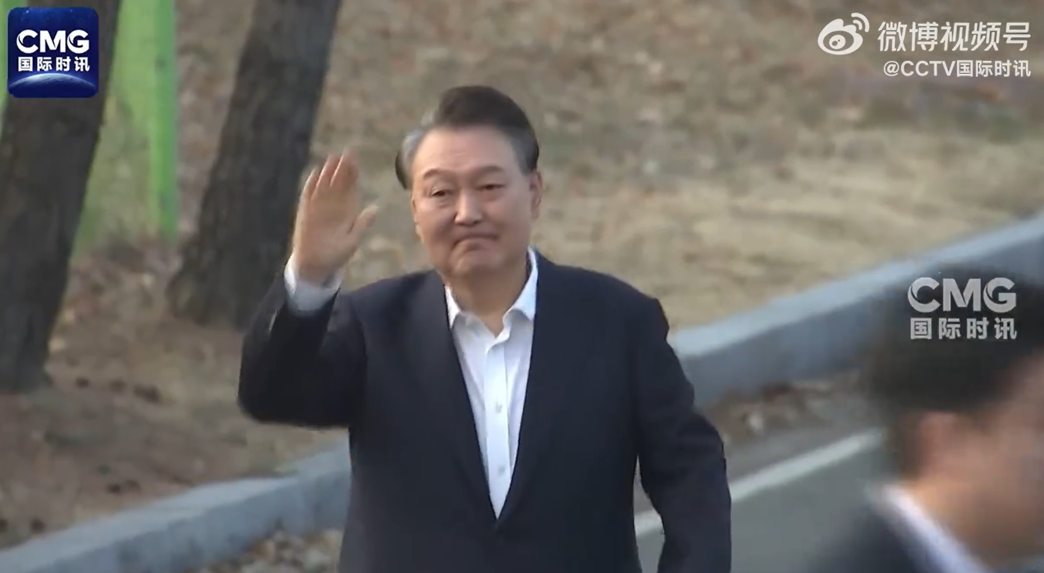 被捕滿52天后，韓國總統(tǒng)尹錫悅被釋放！最大在野黨黨鞭曾稱：若檢察機關(guān)釋放尹錫悅，就是背叛國民