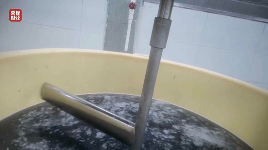 3·15晚會丨“保水蝦仁”，浮出水面！1斤蝦仁7兩冰……