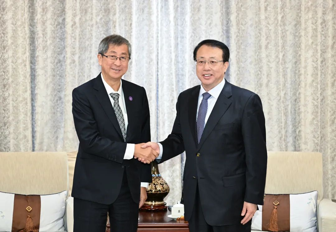 中國(guó)發(fā)展高層論壇2025年年會(huì)召開(kāi)之際，龔正在京會(huì)見(jiàn)這些跨國(guó)公司高管