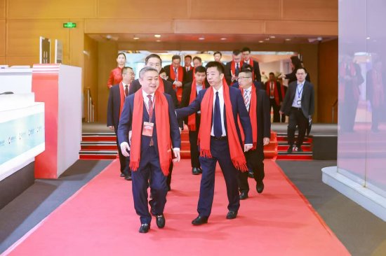 勝科納米董事長李曉旻親述上市感動瞬間：蘇州市委書記劉小濤直言“這是企業(yè)的榮譽，企業(yè)家必須走在前面”