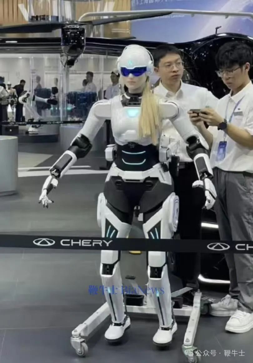 上海車(chē)展「車(chē)?！贡P(pán)點(diǎn)：小鵬機(jī)器人吸睛，比亞迪派出悟空