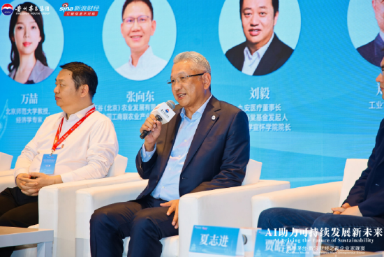 工業(yè)富聯(lián)董事長(zhǎng)鄭弘孟：希望用AI制造所有東西，“努力再活10年，你會(huì)長(zhǎng)生不老”