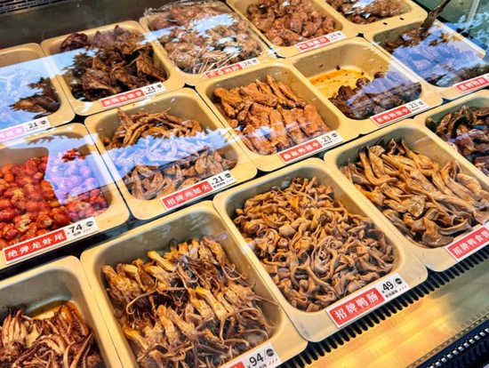 鮮貨少賣5個(gè)億，門店縮水5000家，絕味食品半年凈利跌四成